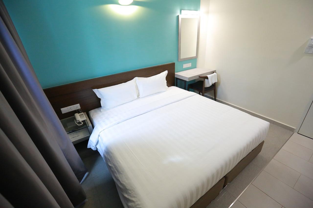 ปันไต รีกัล บูทิก โฮเต็ล Hotel กวนตัน ภายนอก รูปภาพ