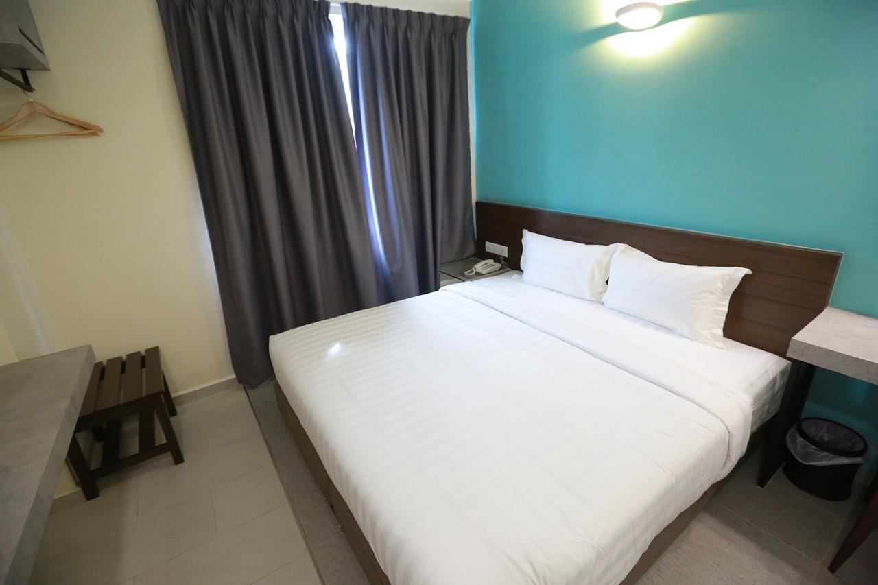 ปันไต รีกัล บูทิก โฮเต็ล Hotel กวนตัน ภายนอก รูปภาพ
